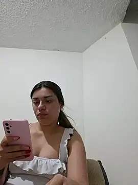 AmaiaSalvatore online show from July 18, 11:02 pm