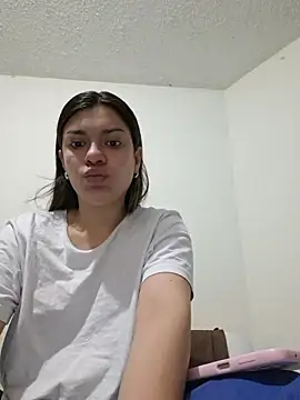 AmaiaSalvatore online show from June 9, 3:13 pm