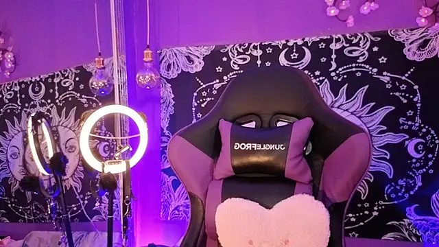 Gaia Gatex online show from April 9, 1:06 pm