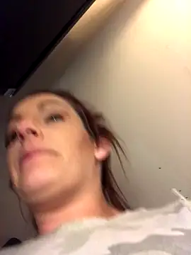 silverbay-456 online show from November 9, 11:20 pm