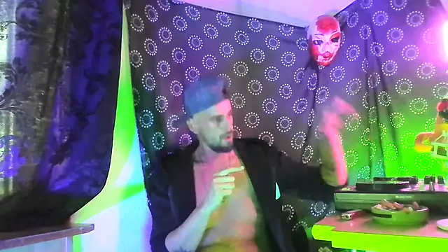 DjDiCKmannOnE online show from February 8, 10:13 am