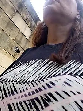 dyjaA online show from March 13, 6:13 pm