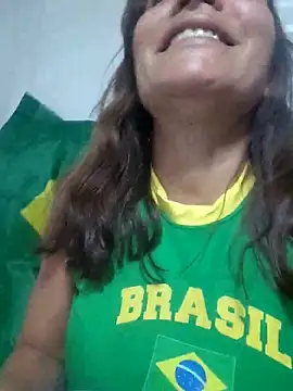 Snapshot of dyjaA chatting on June 6, 10:48 pm dyjaA online show from June 6, 10:48 pm