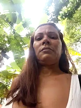 dyjaA online show from February 8, 6:27 pm