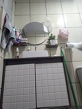 dyjaA online show from March 10, 12:20 pm