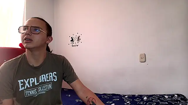 Husbands Horny online show from January 10, 11:38 am