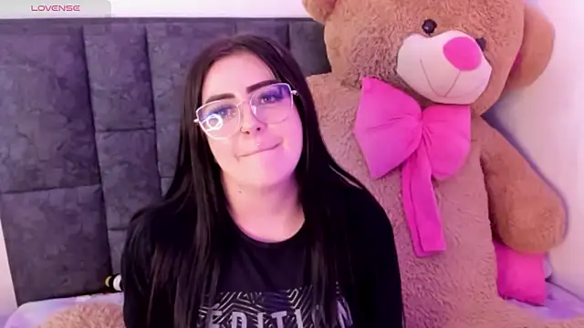 Snapshot of bellacruz3 chatting on February 24, 11:27 pm bellacruz3 online show from February 24, 11:27 pm