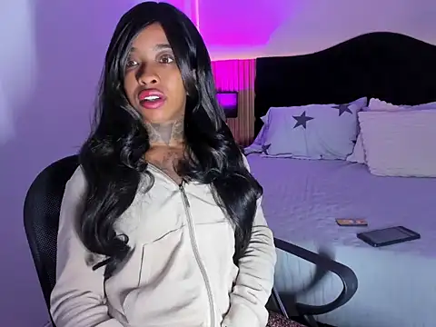 Pauline Fox online show from March 19, 2:22 am