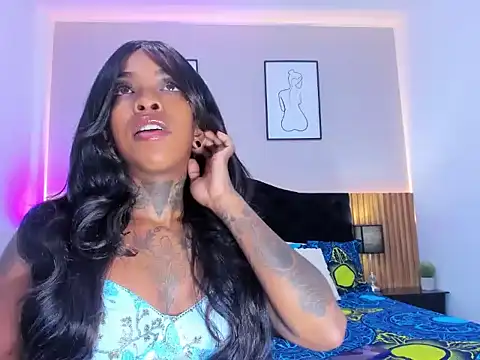 Pauline Fox online show from March 6, 1:33 am