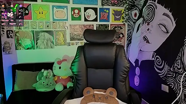 Yuhwan  online show from November 20, 11:58 pm