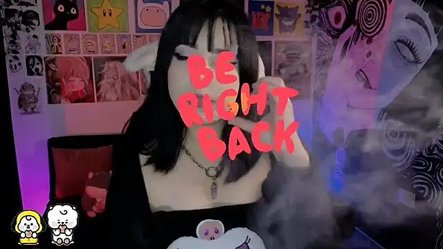 Yuhwan  online show from December 15, 5:52 pm