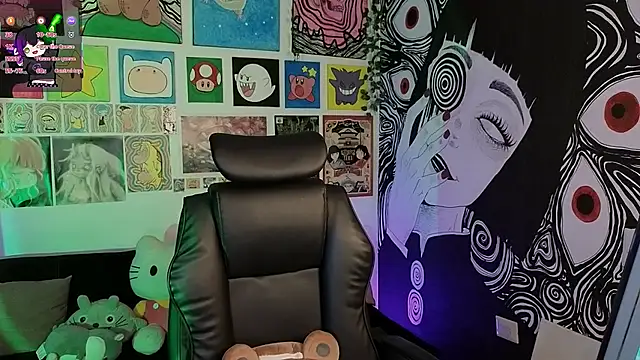 Yuhwan  online show from November 14, 9:51 pm