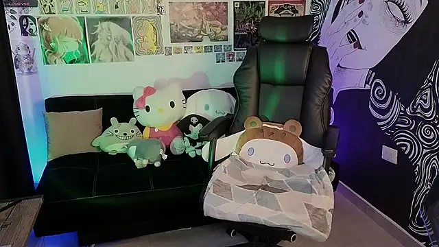 Yuhwan  online show from November 9, 7:18 pm