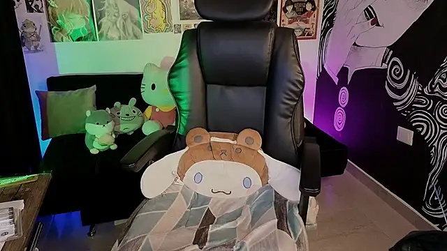 Yuhwan  online show from February 11, 12:32 am