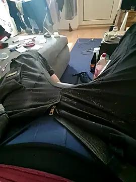 high geil online show from May 7, 8:28 am