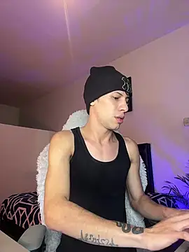 santiago cutex online show from February 15, 10:09 pm