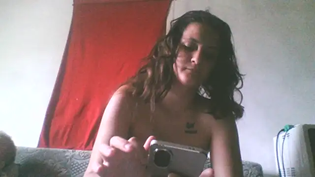 Snapshot of Themaskedgirl21 chatting on July 13, 12:48 pm Themaskedgirl21 online show from July 13, 12:48 pm