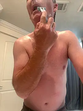 Snapshot of bleedthetrees chatting on October 3, 10:39 am bleedthetrees online show from October 3, 10:39 am