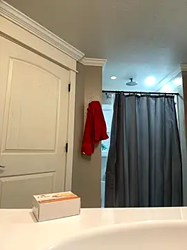 Snapshot of bleedthetrees chatting on October 10, 7:20 am bleedthetrees online show from October 10, 7:20 am