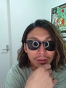 specialz0831 online show from November 17, 12:53 pm