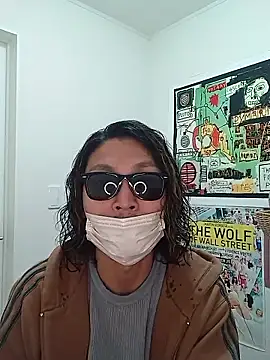 specialz0831 online show from October 26, 7:20 am