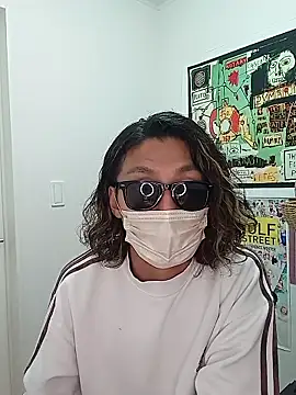 specialz0831 online show from October 24, 11:20 am