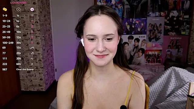 Snapshot of LucyRose3 chatting on November 7, 4:55 pm LucyRose3 online show from November 7, 4:55 pm