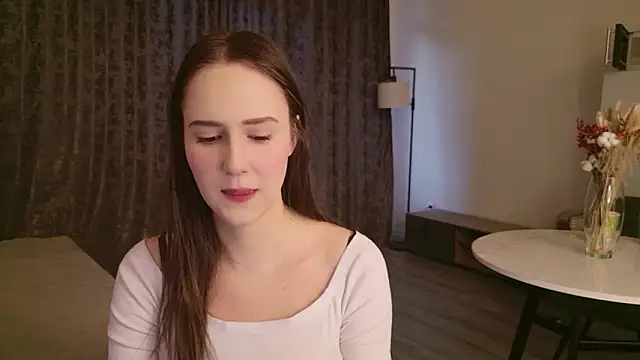 LucyRose3 online show from February 1, 2:15 pm