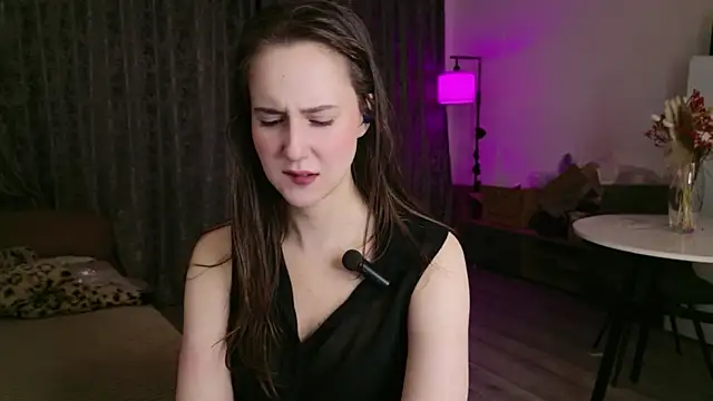 LucyRose3 online show from April 13, 7:29 pm