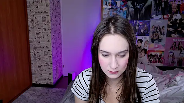 LucyRose3 online show from November 28, 4:45 am