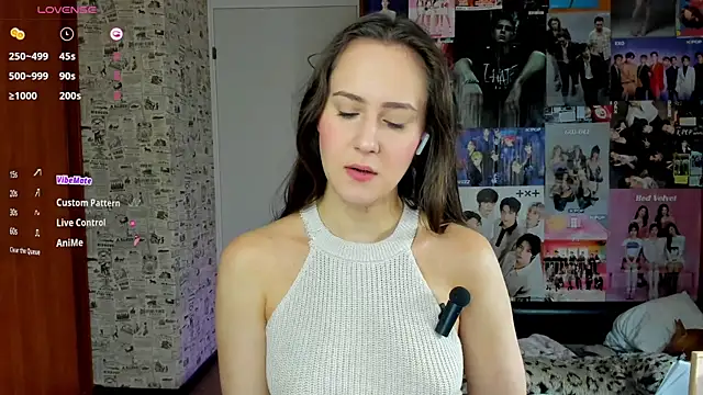 Snapshot of LucyRose3 chatting on September 20, 4:50 am LucyRose3 online show from September 20, 4:50 am