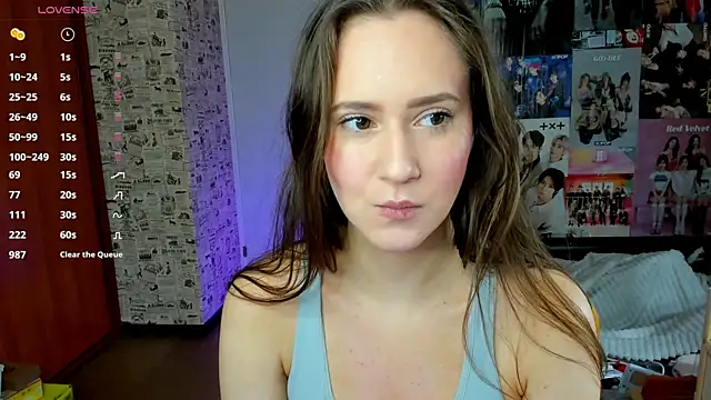 LucyRose3 online show from September 26, 4:52 am