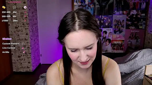 LucyRose3 online show from November 7, 4:50 am