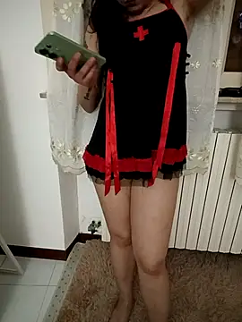 alicepavia22 online show from February 7, 9:45 pm