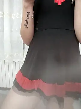 alicepavia22 online show from March 25, 6:07 pm