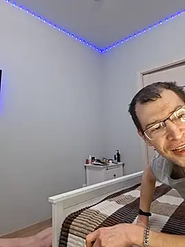 VChelsiV online show from February 10, 7:02 pm