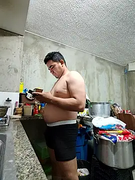 2025-DANIEL online show from January 8, 11:44 pm