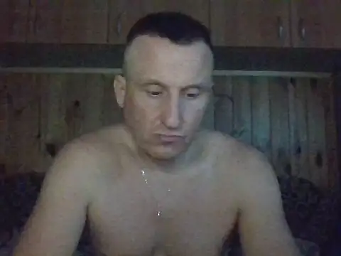 Maksymilian1 online show from May 16, 9:25 pm