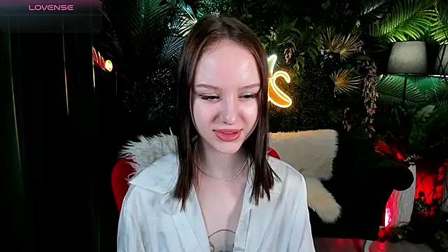 MarySparkle online show from December 2, 3:41 am