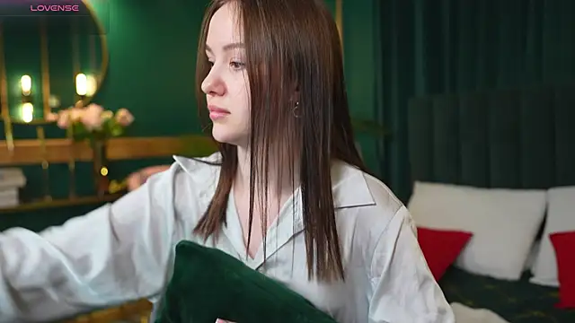 MarySparkle online show from April 15, 4:40 am