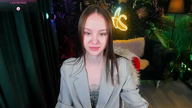 MarySparkle online show from May 3, 4:28 am