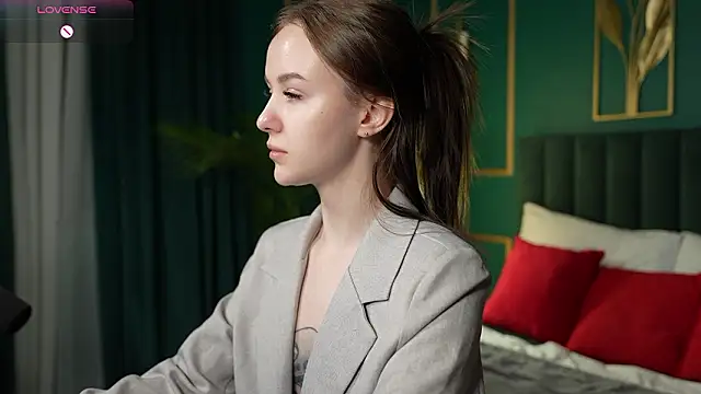 MarySparkle online show from February 18, 4:43 am