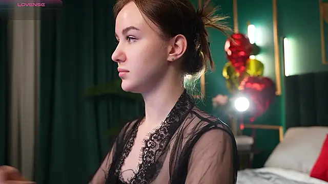 MarySparkle online show from February 7, 4:42 am