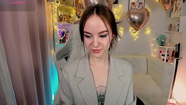 MarySparkle online show from February 11, 4:45 am