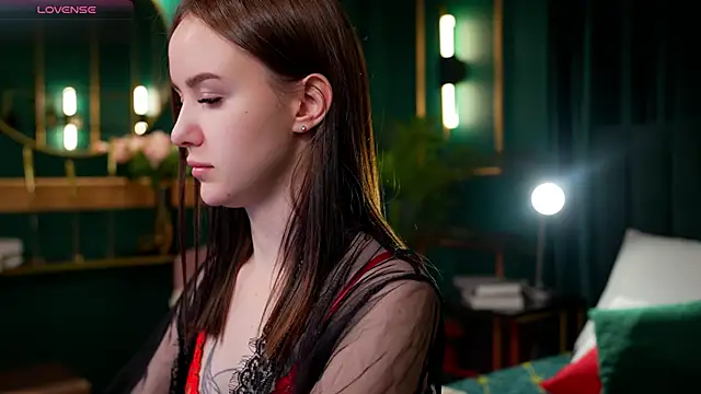 MarySparkle online show from March 17, 4:15 am