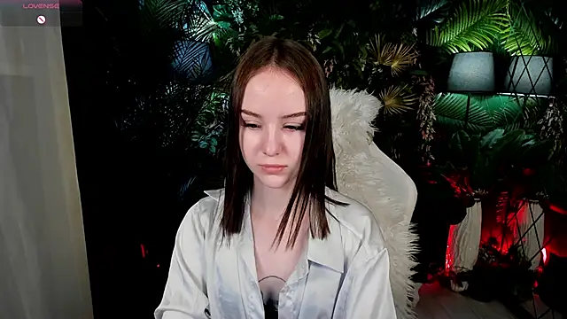 MarySparkle online show from November 18, 3:43 am