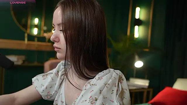 MarySparkle online show from March 29, 3:41 am