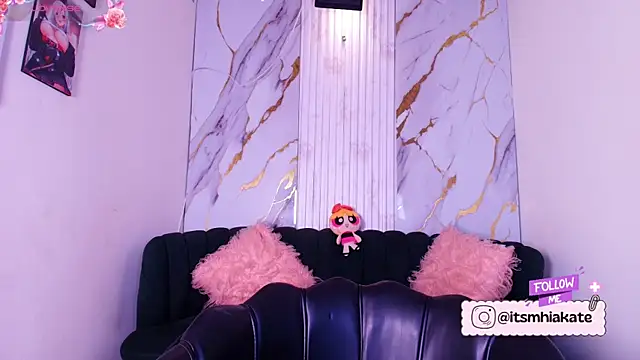 Snapshot of Mhiaa_Sweet chatting on June 21, 2:23 pm Mhiaa Sweet online show from June 21, 2:23 pm