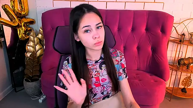 UliaNeer online show from November 26, 5:07 am