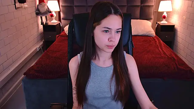 UliaNeer online show from March 5, 5:04 am